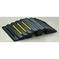 tecuro Schlauchbrücke, L850 x B300 x H140 mm, für 2 Schläuche bis 3 1/2 Zoll, Vollgummi - schwarz